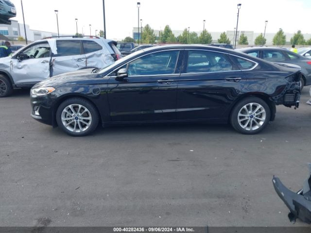 3FA6P0SU1KR232444 Ford Fusion Energi Titanium