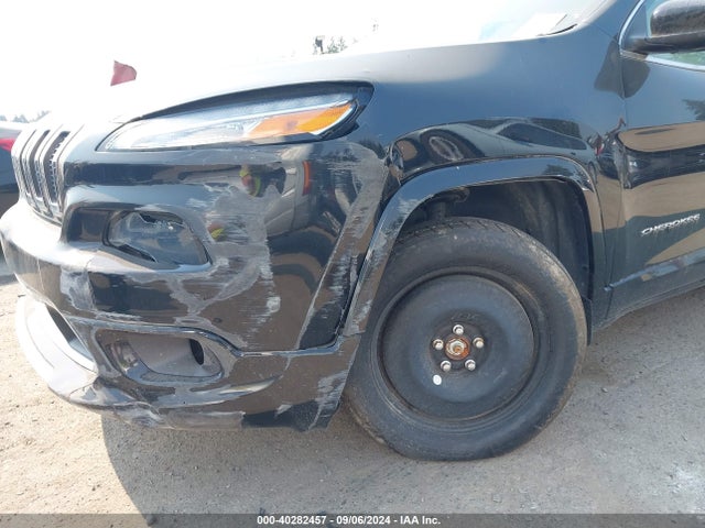 1C4PJMJX2JD597970 Jeep Cherokee Overland 4x4