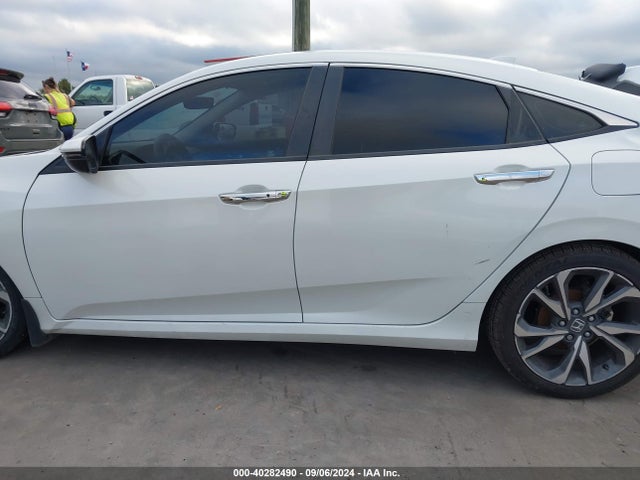 Honda Civic Touring 2019 JHMFC1F92KX002239 Image 13
