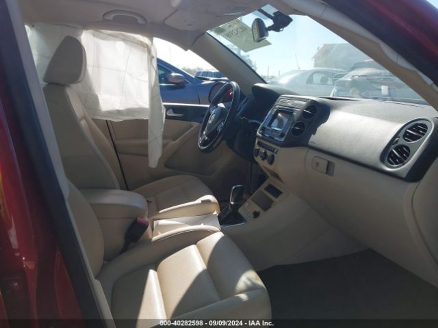WVGAV7AX0GW040155 Volkswagen TIGUAN S