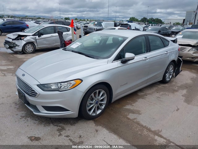 3FA6P0LU6HR416141 Ford Fusion Hybrid Se