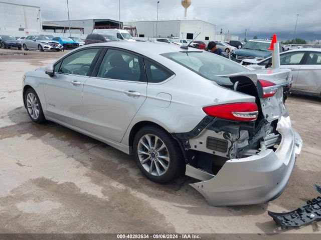 3FA6P0LU6HR416141 Ford Fusion Hybrid Se