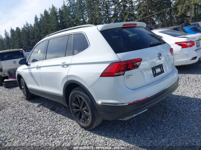 3VV2B7AX2JM001982 Volkswagen Tiguan 2.0t Se/2.0t Sel