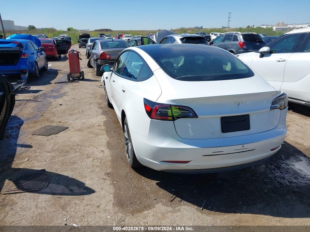 2023 TESLA MODEL 3 5YJ3E1EA4PF475426 Photo 2
