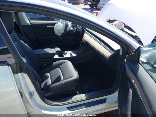 2023 TESLA MODEL 3 5YJ3E1EA4PF475426 Photo 4