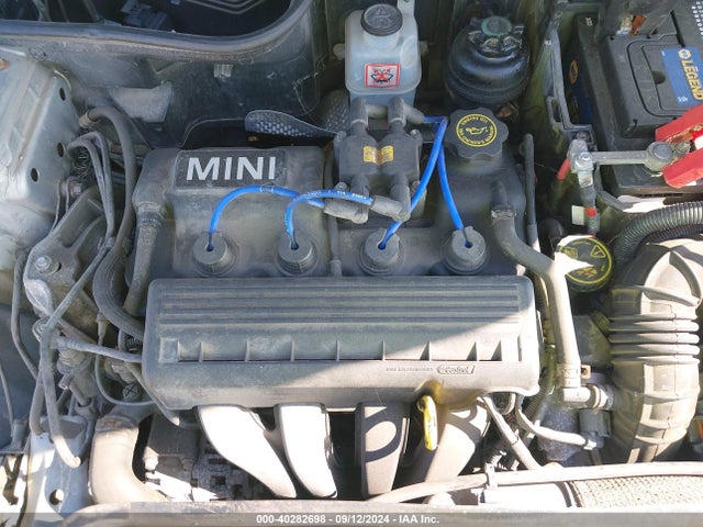 2006 MINI COOPER WMWRC335X6TK15090 Photo 5