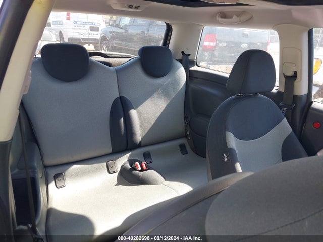 2006 MINI COOPER WMWRC335X6TK15090 Photo 7