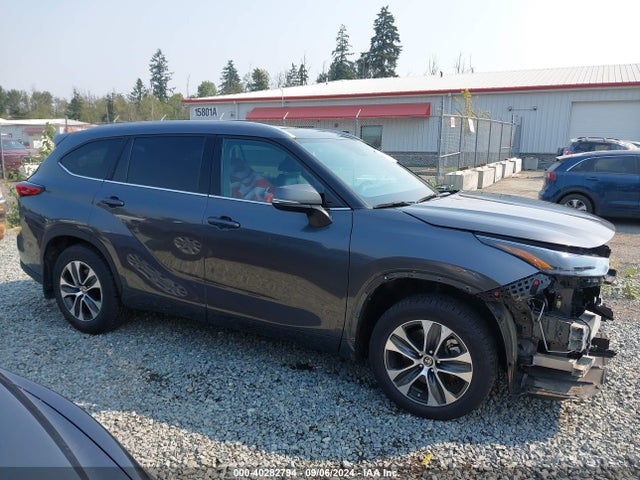 Toyota Highlander Xle 2022 5TDGZRBH9NS566089 Image 14