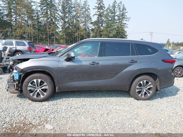 Toyota Highlander Xle 2022 5TDGZRBH9NS566089 Image 15