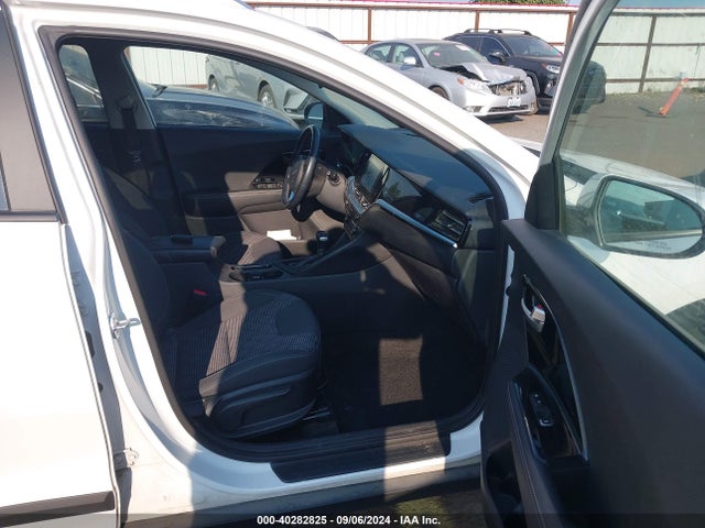 KIA Niro Lxs 2022 KNDCB3LC5N5541859 Image 5
