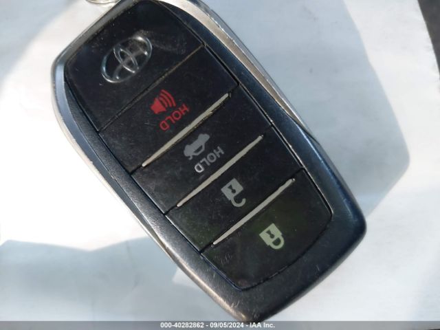 JTDBVRBD6HA001352 Toyota Mirai