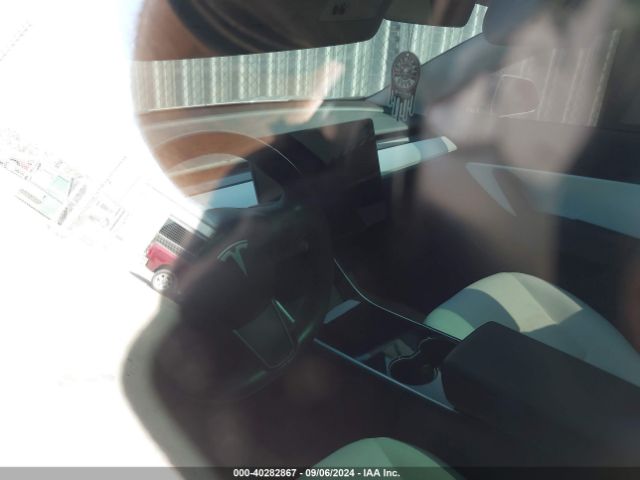 5YJ3E1EB7JF100579 Tesla Model 3 Long Range/performance