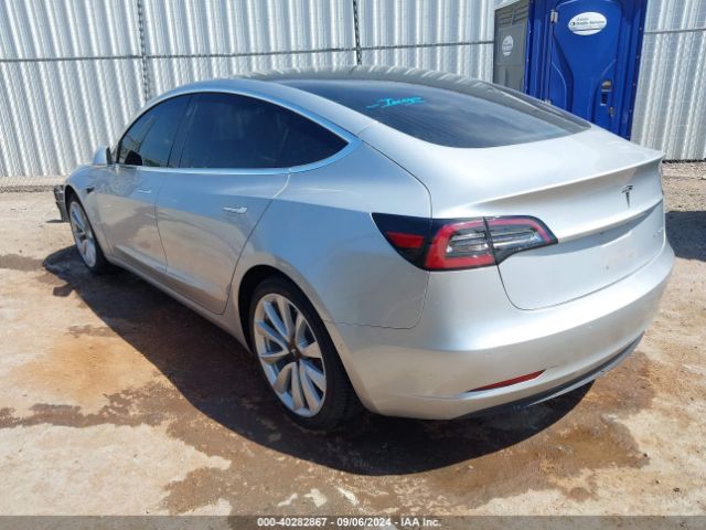5YJ3E1EB7JF100579 Tesla Model 3 Long Range/performance
