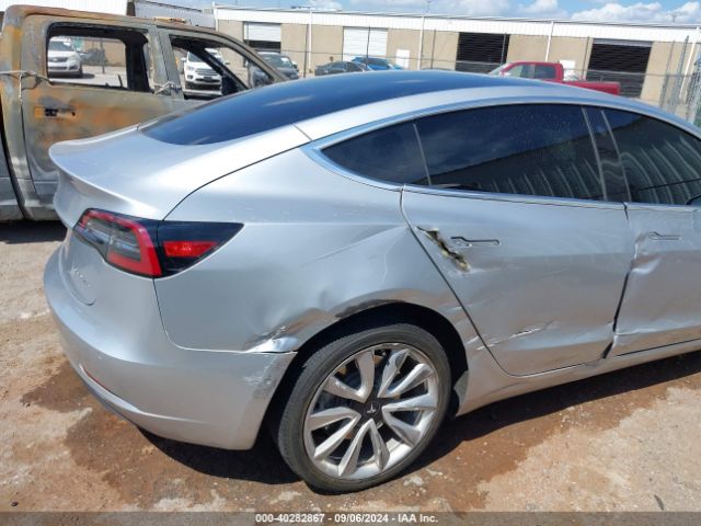 5YJ3E1EB7JF100579 Tesla Model 3 Long Range/performance