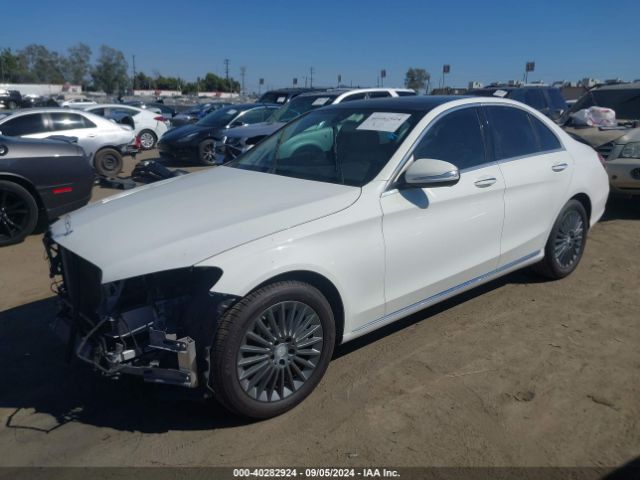 55SWF4JBXFU046220 Mercedes-Benz C 300 Luxury/sport