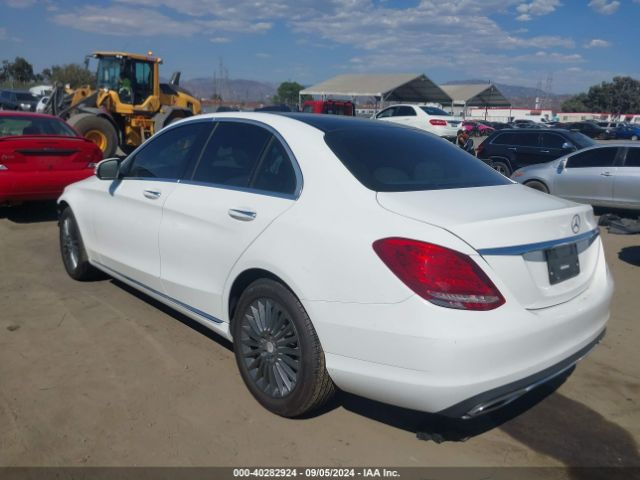 55SWF4JBXFU046220 Mercedes-Benz C 300 Luxury/sport