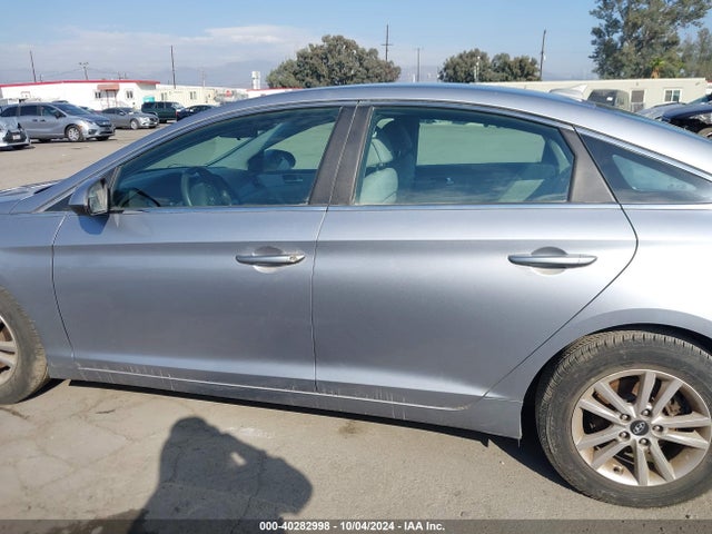 Hyundai SONATA SE 2015 5NPE24AF2FH025553 Image 14