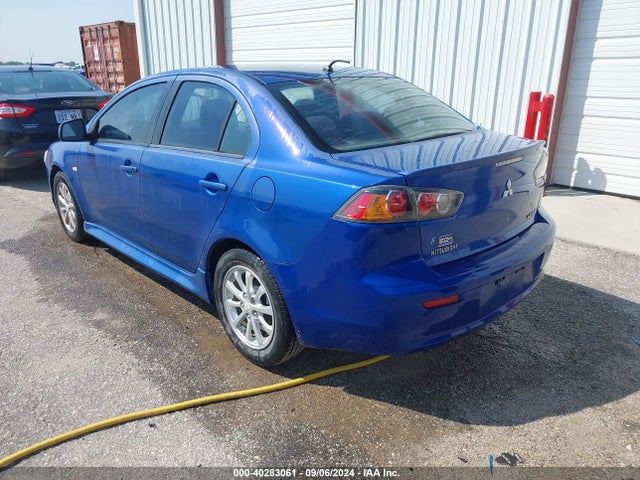2011 MITSUBISHI LANCER JA32U2FU8BU020994 Photo 2
