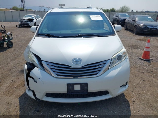 Toyota Sienna Xle 8 Passenger 2017 5TDYZ3DC7HS857097 Image 12
