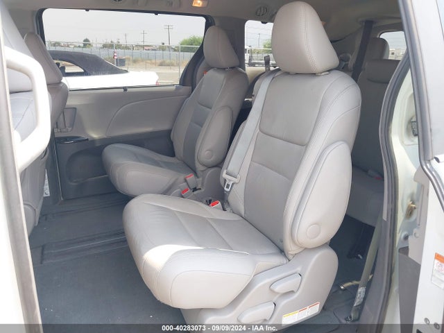 Toyota Sienna Xle 8 Passenger 2017 5TDYZ3DC7HS857097 Image 8
