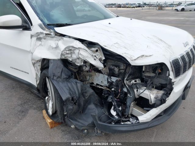 1C4PJLCB9KD176695 Jeep Cherokee Latitude Fwd