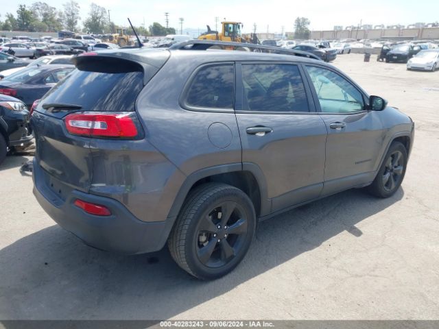 1C4PJLCB3JD596659 Jeep Cherokee Latitude Fwd