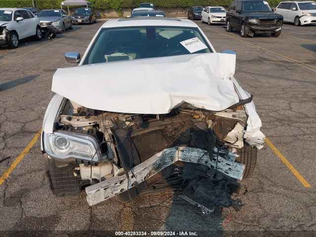 Chrysler 300C 2016 2C3CCAEGXGH224127 Image 11