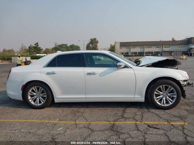 Chrysler 300C 2016 2C3CCAEGXGH224127 Image 12