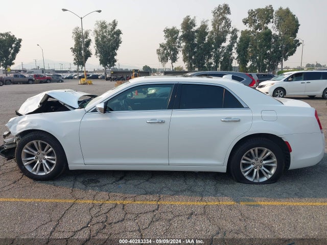 Chrysler 300C 2016 2C3CCAEGXGH224127 Image 13