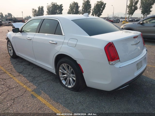 Chrysler 300C 2016 2C3CCAEGXGH224127 Image 3