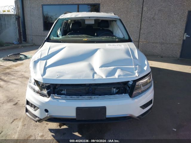3VV2B7AX7JM124693 Volkswagen Tiguan 2.0t Se/2.0t Sel