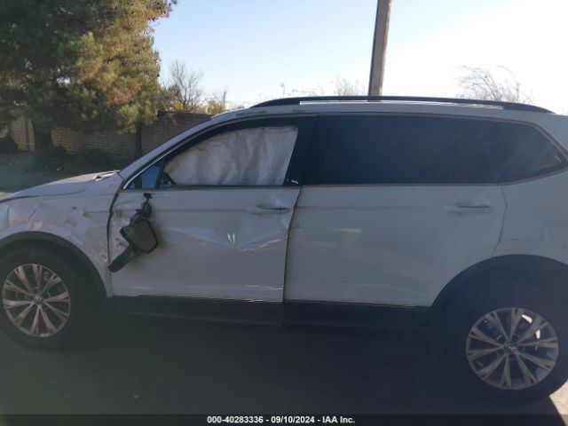 3VV2B7AX7JM124693 Volkswagen Tiguan 2.0t Se/2.0t Sel