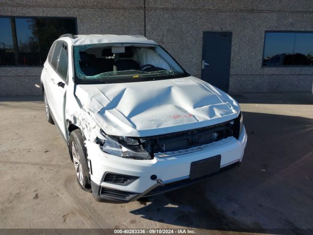 3VV2B7AX7JM124693 Volkswagen Tiguan 2.0t Se/2.0t Sel