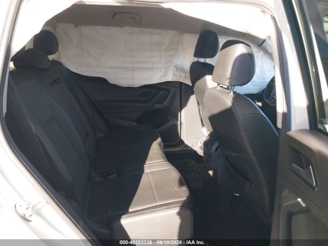 3VV2B7AX7JM124693 Volkswagen Tiguan 2.0t Se/2.0t Sel