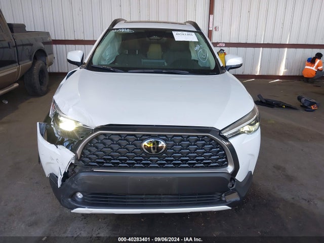 Toyota Corolla Cross Xle 2023 7MUDAAAG4PV072560 Image 12