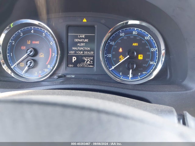 Toyota COROLLA LE 2018 2T1BURHE9JC111302 Image 7
