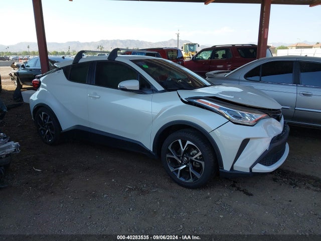 Toyota C-HR XLE 2020 JTNKHMBX2L1086912 Image 13
