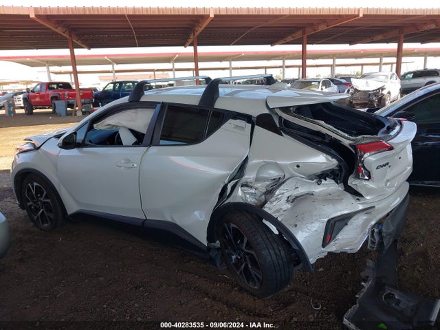 Toyota C-HR XLE 2020 JTNKHMBX2L1086912 Image 14