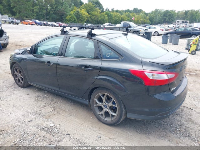 Ford FOCUS SE 2014 1FADP3F2XEL203058 Image 3