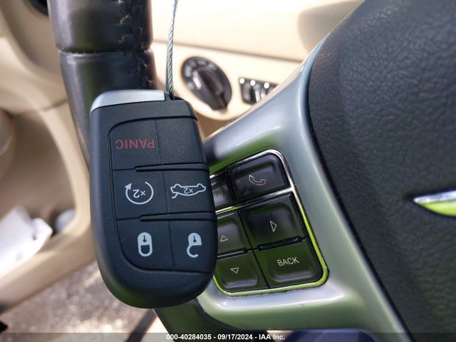 Chrysler 300 2014 2C3CCAAG4EH128061 Image 11
