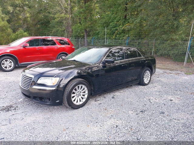 Chrysler 300 2014 2C3CCAAG4EH128061 Image 2