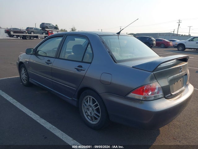 2005 MITSUBISHI LANCER JA3AJ86E75U014687 Photo 2
