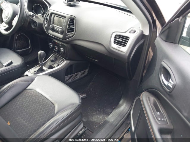 3C4NJDBB9JT455507 Jeep Compass Latitude 4x4