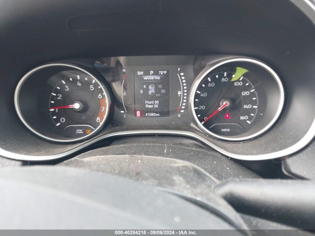 3C4NJDBB9JT455507 Jeep Compass Latitude 4x4