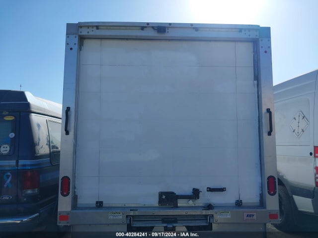 1FDBF8ZM7JKA69717 Ford Transit