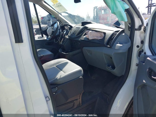 1FDBF8ZM7JKA69717 Ford Transit