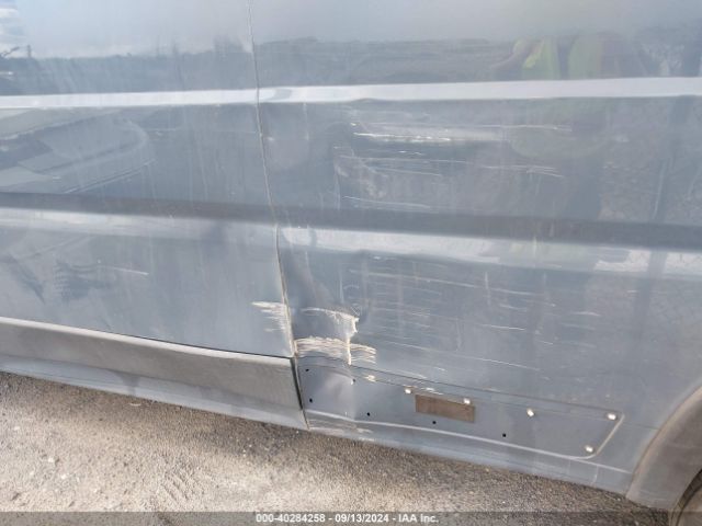 3C6URVJG1KE548607 RAM Promaster 3500 Cargo Van High Roof 159 Wb Ext