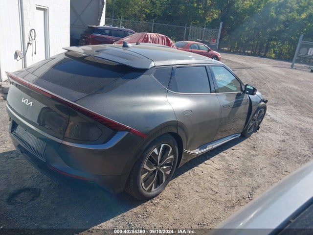 KIA Ev6 Wind 2023 KNDC34LA8P5610063 Image 4