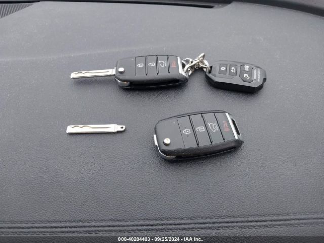 KNDPMCAC2J7448259 KIA Sportage Lx