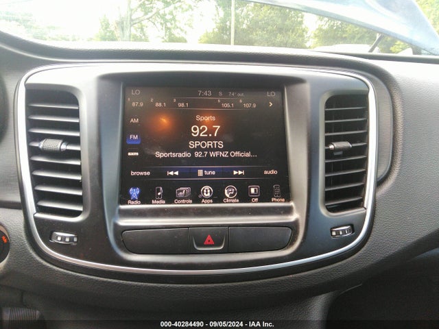 1C3CCCAB5GN178445 Chrysler 200
